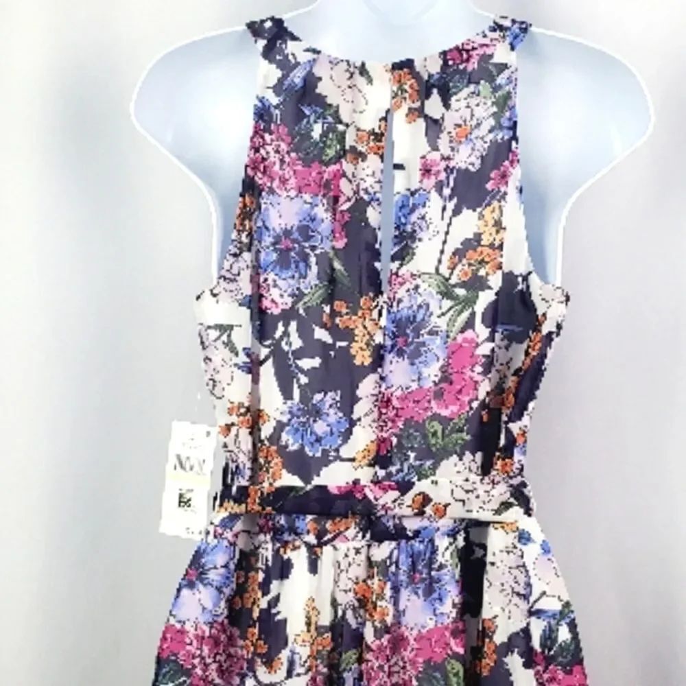 SLNY Maxi DRESS - Picture 4 of 9